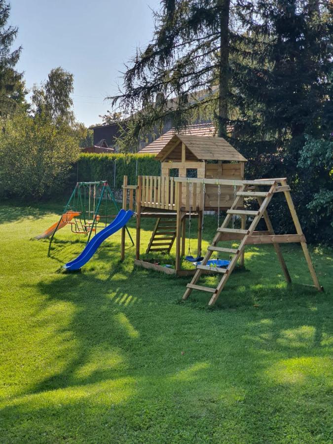 Apartamenty Czerwony Dworek - Duzy Teren Zielony, Plac Zabaw, Miejsce Na Grilla I Staw Z Mozliwoscia Wedkowania, Boisko มิสลาโกวิเซ ภายนอก รูปภาพ