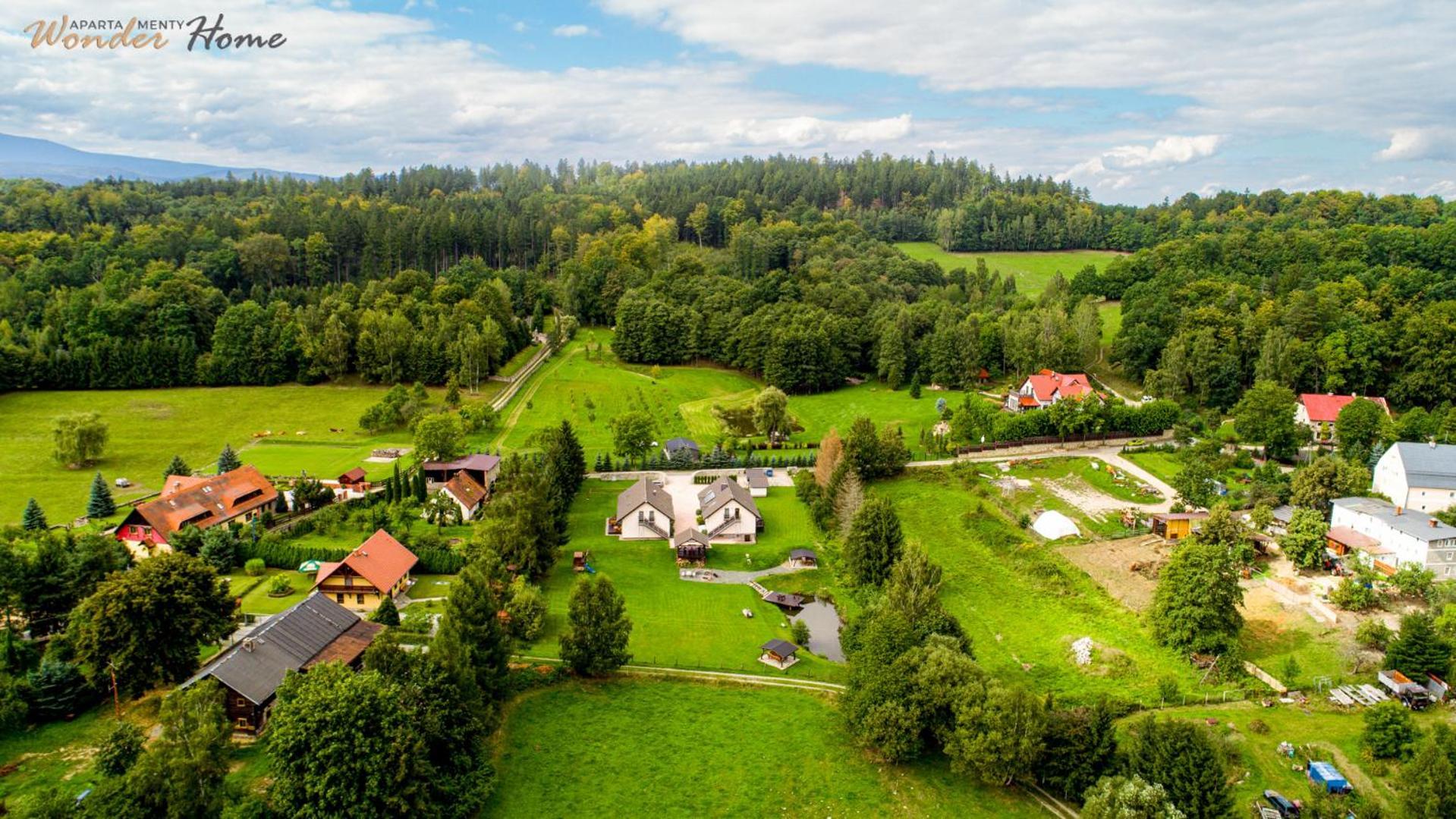 Apartamenty Czerwony Dworek - Duzy Teren Zielony, Plac Zabaw, Miejsce Na Grilla I Staw Z Mozliwoscia Wedkowania, Boisko มิสลาโกวิเซ ภายนอก รูปภาพ